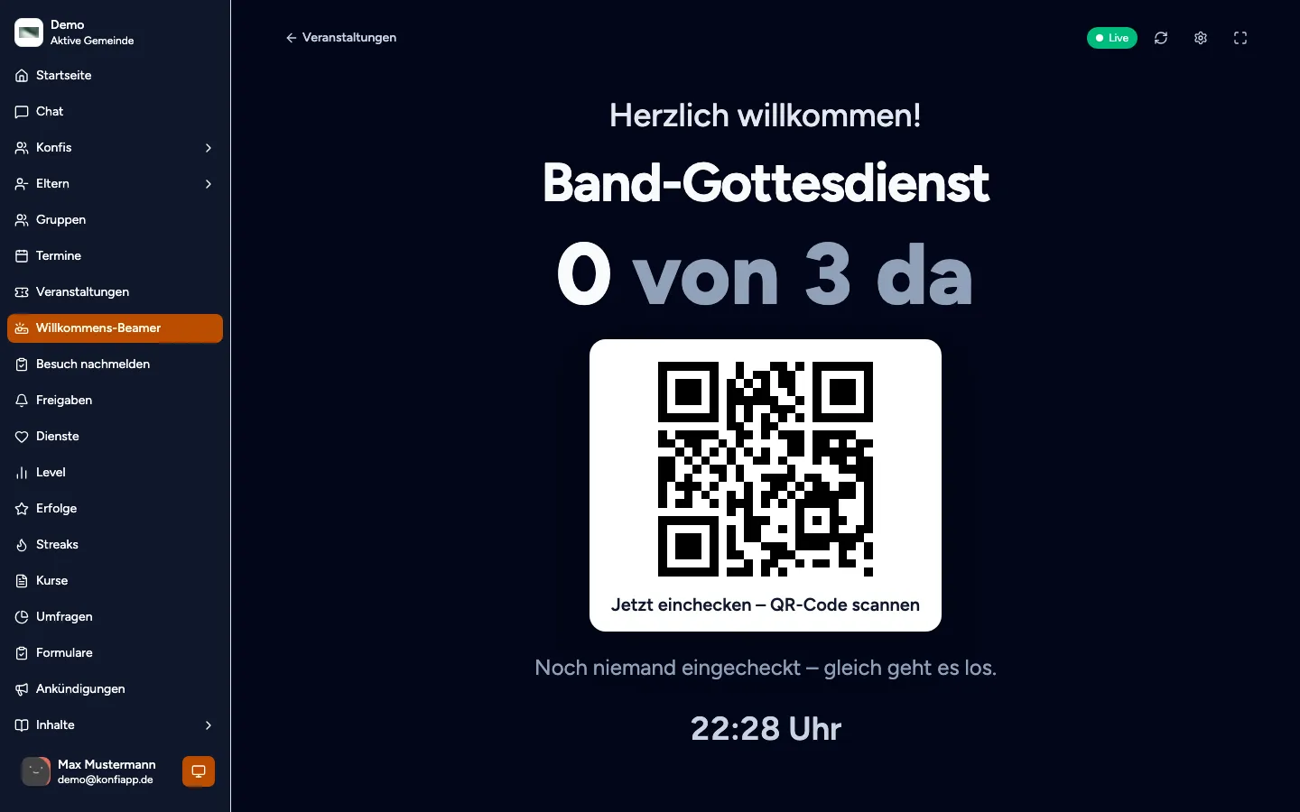 Willkommens-Beamer-Ansicht einer Veranstaltung für den Gruppenraum in der Verwaltung (Beispiel aus der öffentlichen Demo)